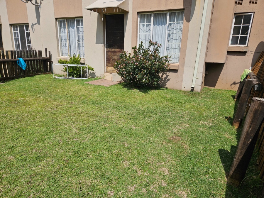 2 Bedroom Property for Sale in Brentwood Park AH Gauteng