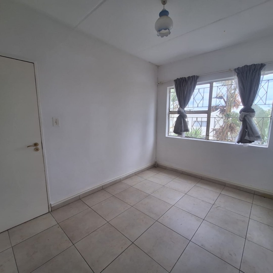 To Let 2 Bedroom Property for Rent in Vorna Valley Gauteng