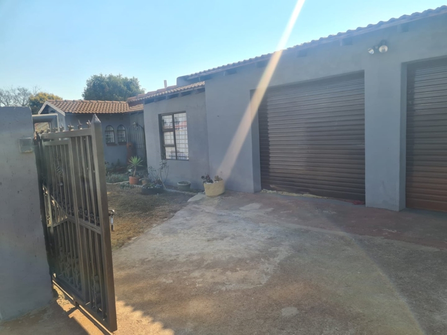 3 Bedroom Property for Sale in Dawn Park Gauteng