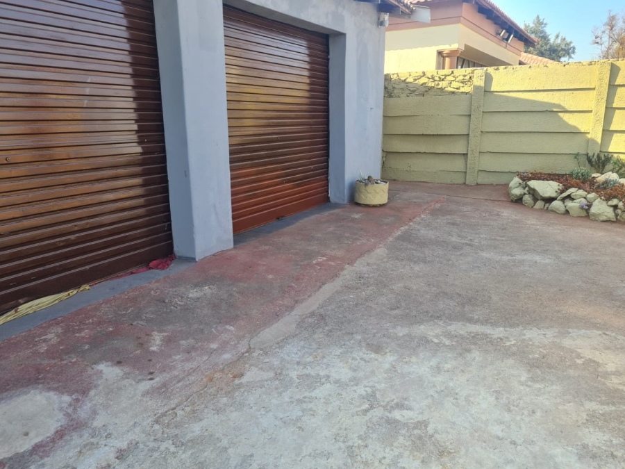 3 Bedroom Property for Sale in Dawn Park Gauteng