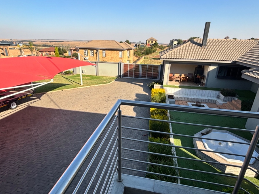 5 Bedroom Property for Sale in Kungwini Country Estate Gauteng