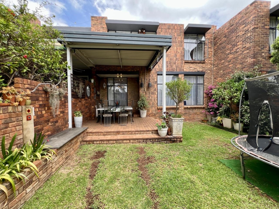 3 Bedroom Property for Sale in Hazelwood Gauteng