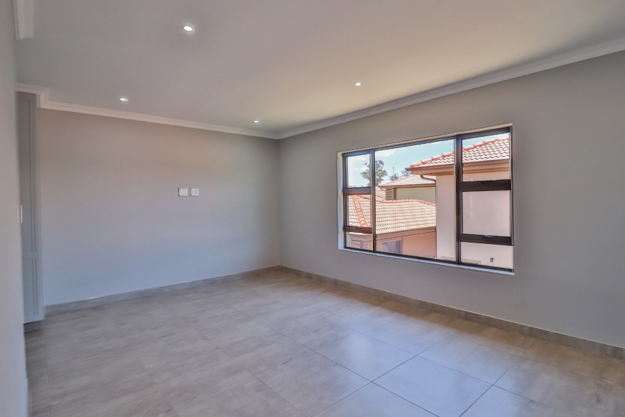 4 Bedroom Property for Sale in Comet Gauteng