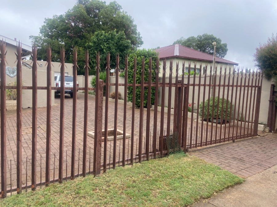 3 Bedroom Property for Sale in Krugersdorp West Gauteng