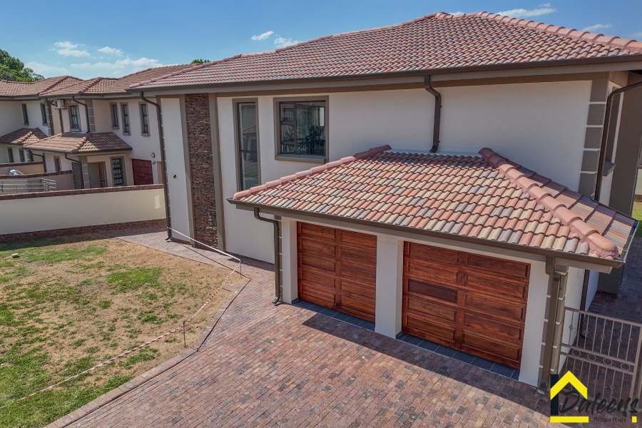 5 Bedroom Property for Sale in Comet Gauteng