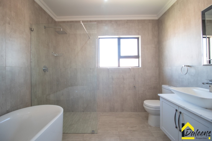 5 Bedroom Property for Sale in Comet Gauteng