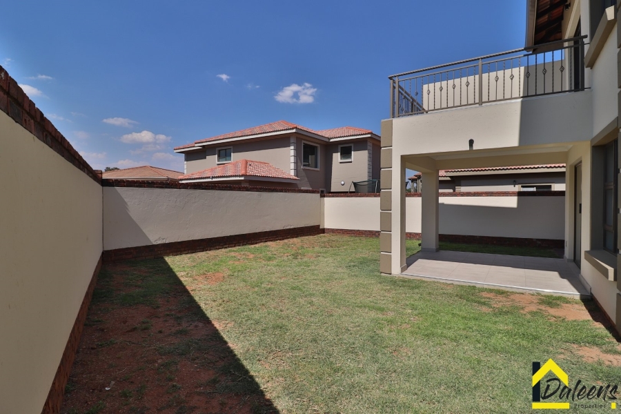 5 Bedroom Property for Sale in Comet Gauteng