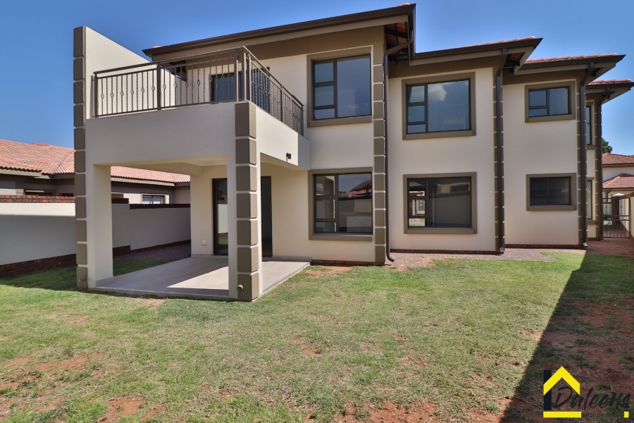 5 Bedroom Property for Sale in Comet Gauteng