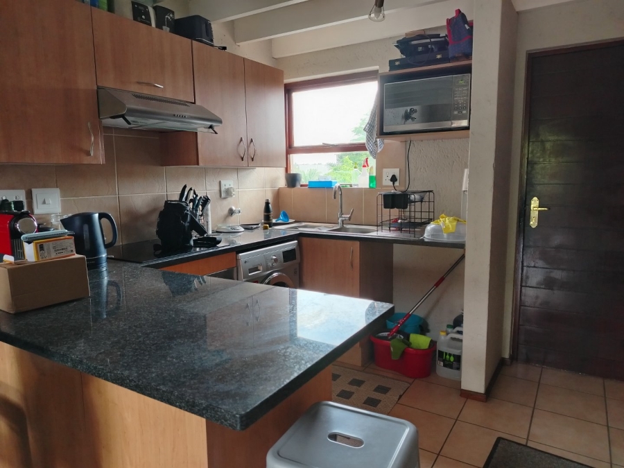 To Let 2 Bedroom Property for Rent in Lonehill Gauteng