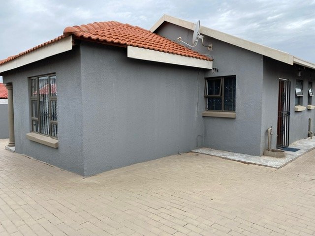 3 Bedroom Property for Sale in Naturena Gauteng