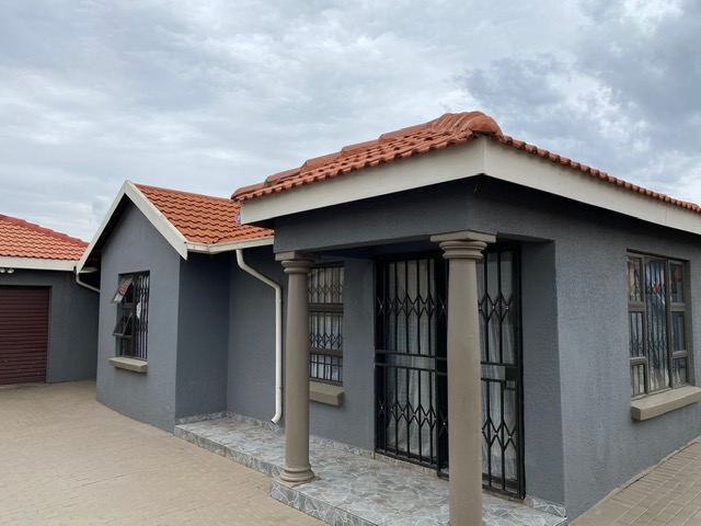 3 Bedroom Property for Sale in Naturena Gauteng