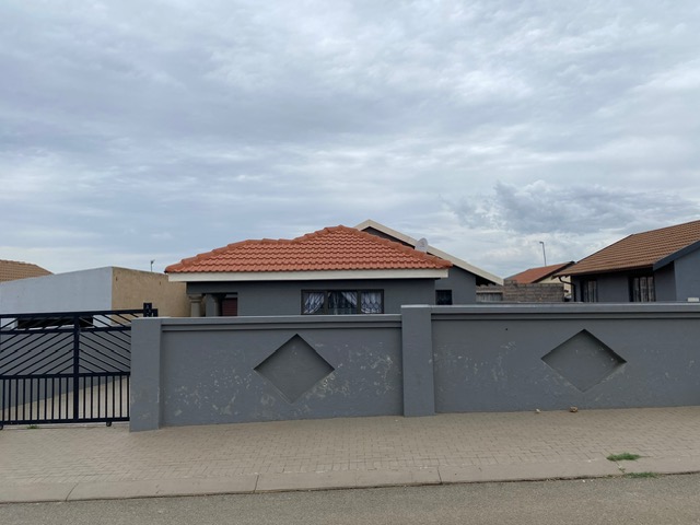 3 Bedroom Property for Sale in Naturena Gauteng