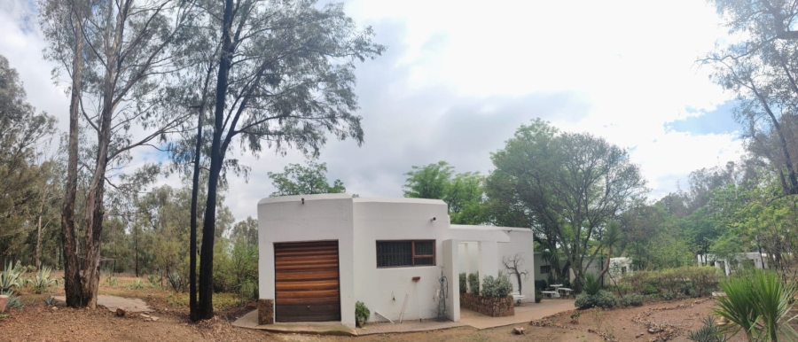 5 Bedroom Property for Sale in Walker Fruit Farms Gauteng