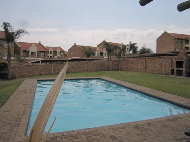 To Let 2 Bedroom Property for Rent in Celtisdal Gauteng