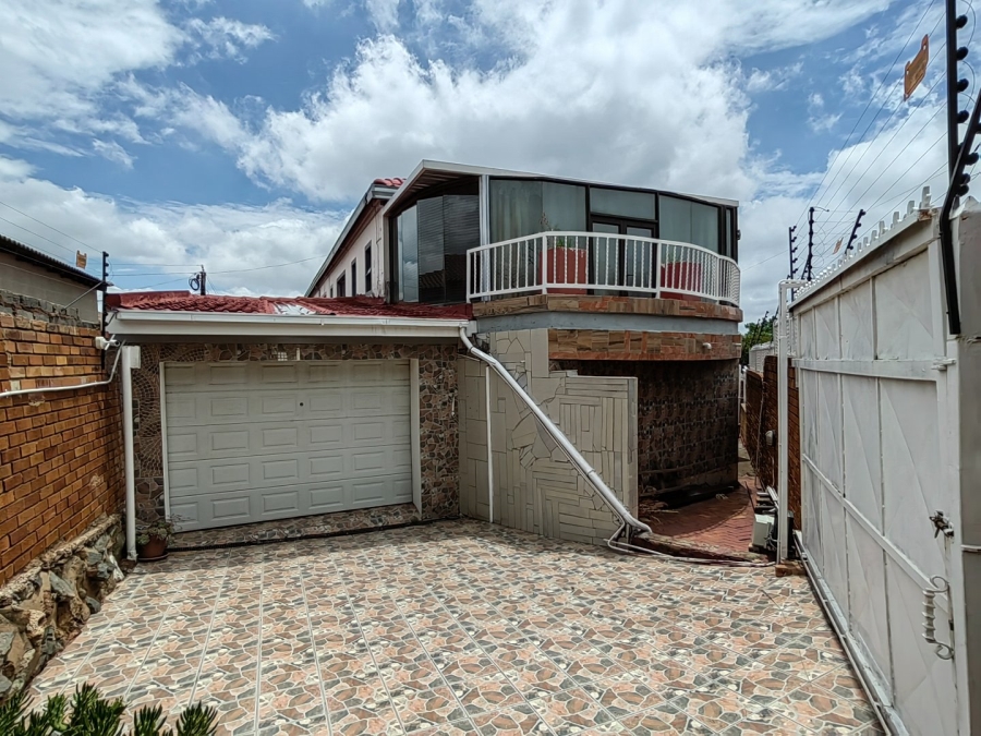 17 Bedroom Property for Sale in Pimville Zone 6 Gauteng