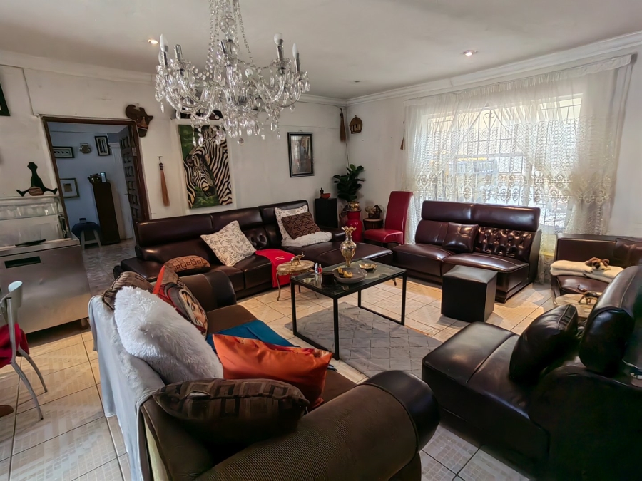 17 Bedroom Property for Sale in Pimville Zone 6 Gauteng