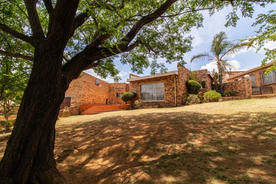 3 Bedroom Property for Sale in Suideroord Gauteng