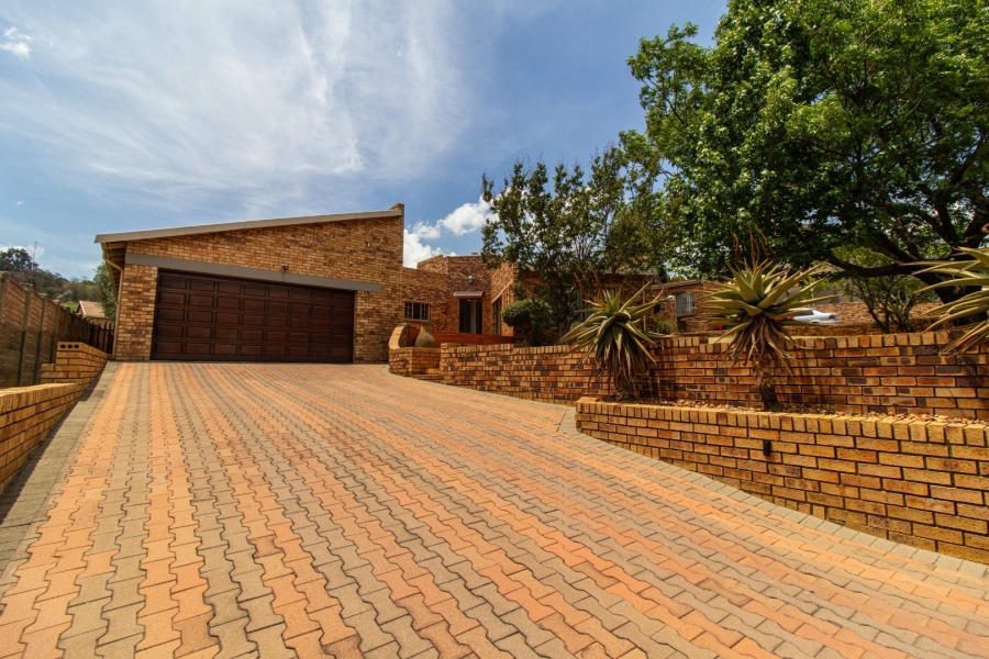 3 Bedroom Property for Sale in Suideroord Gauteng