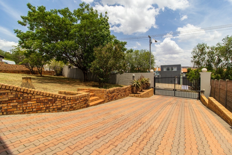 3 Bedroom Property for Sale in Suideroord Gauteng