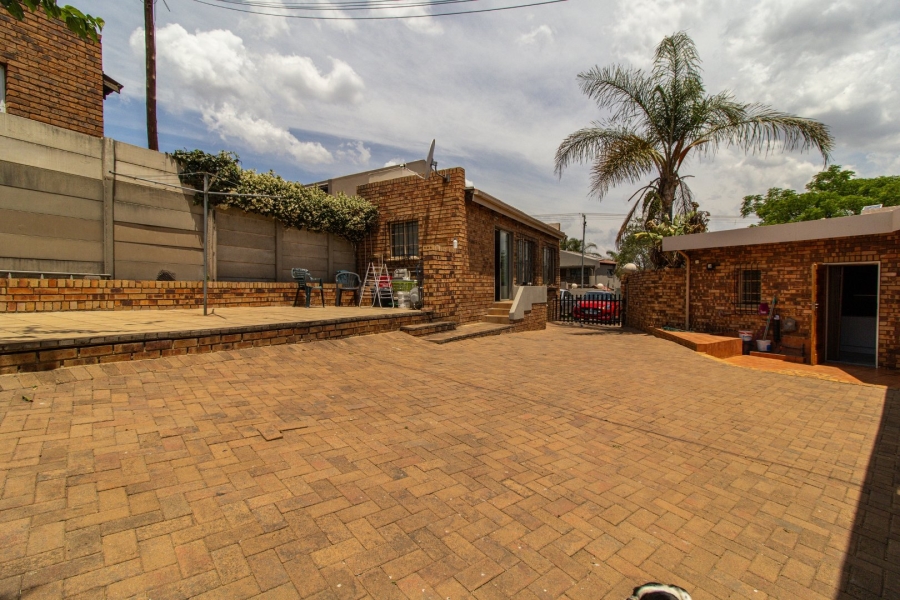 3 Bedroom Property for Sale in Suideroord Gauteng