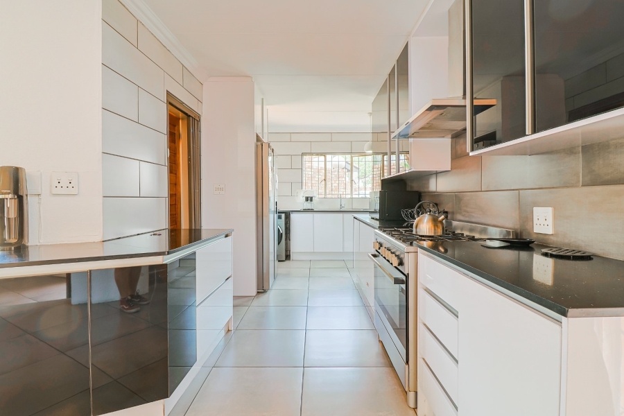 3 Bedroom Property for Sale in Suideroord Gauteng