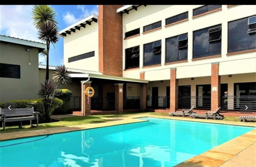 2 Bedroom Property for Sale in Greenstone Hill Gauteng