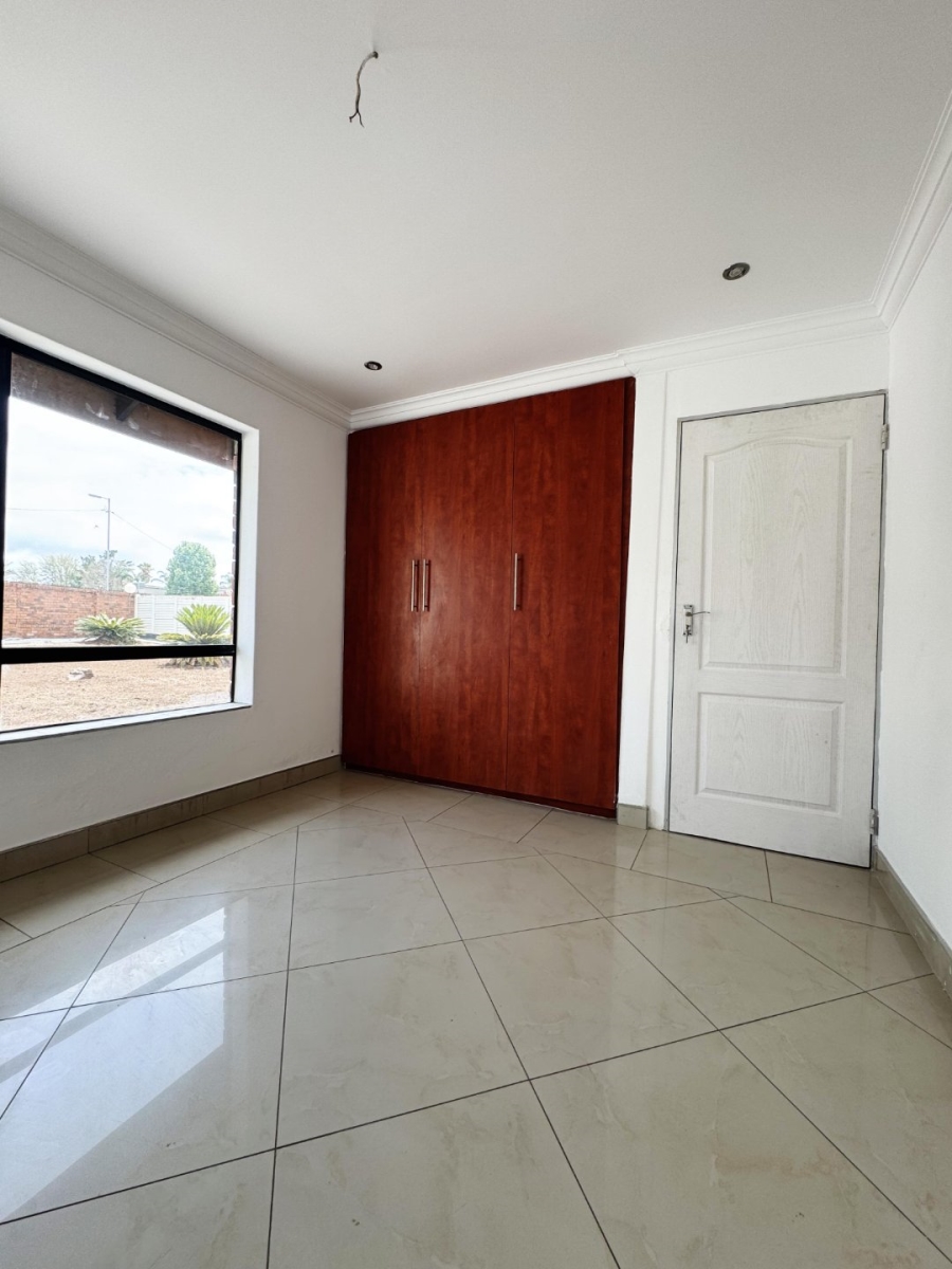 3 Bedroom Property for Sale in Erasmia Gauteng