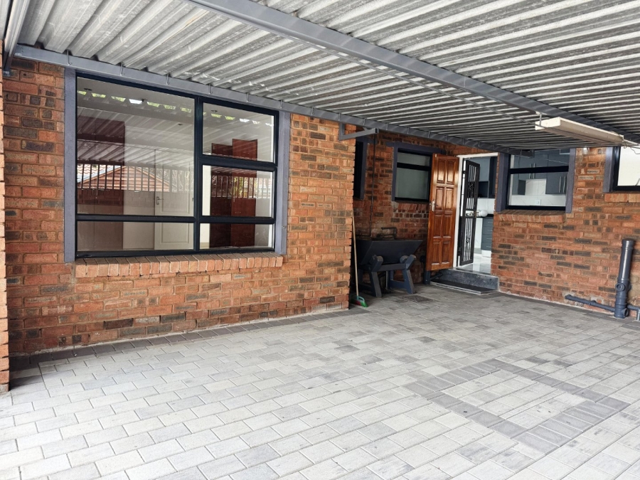 3 Bedroom Property for Sale in Erasmia Gauteng