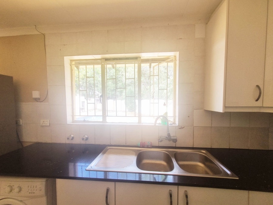 2 Bedroom Property for Sale in Dawn Park Gauteng