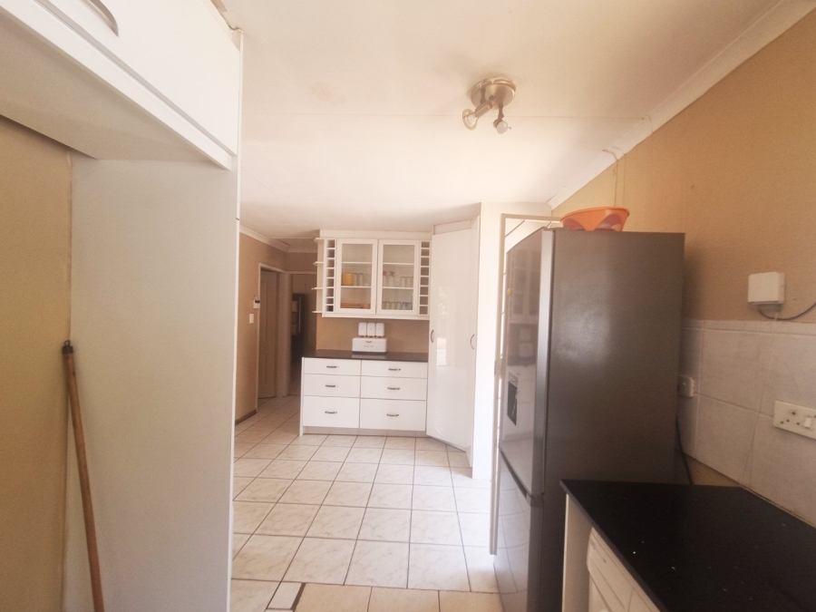 2 Bedroom Property for Sale in Dawn Park Gauteng