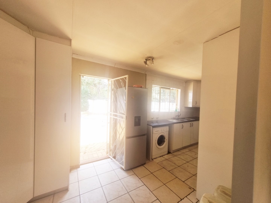 2 Bedroom Property for Sale in Dawn Park Gauteng