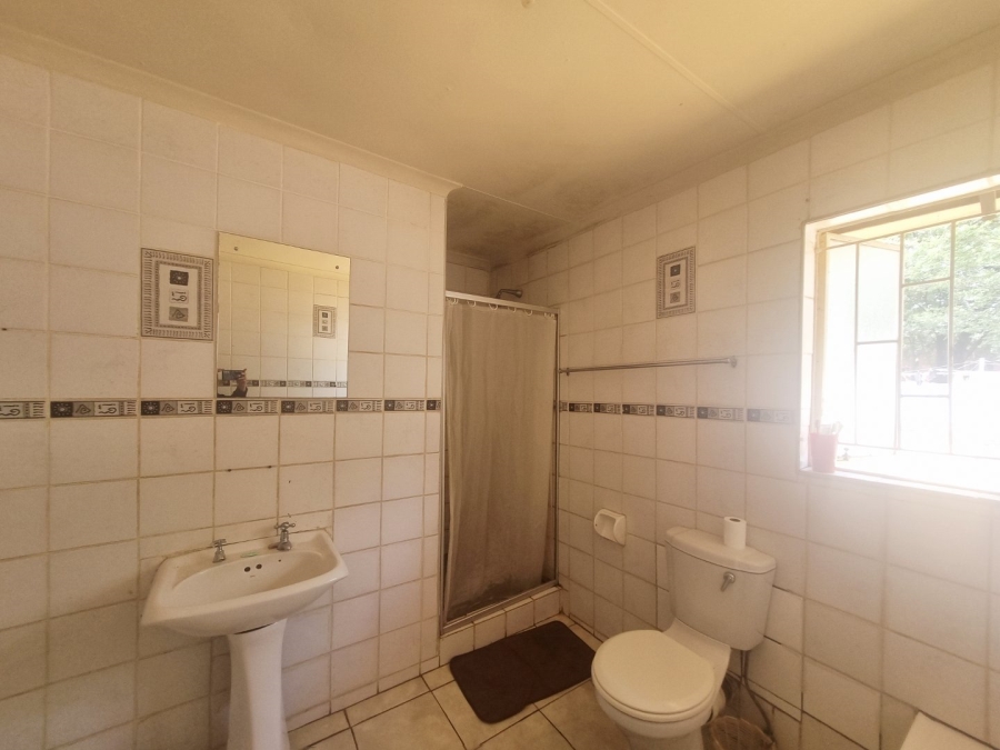 2 Bedroom Property for Sale in Dawn Park Gauteng