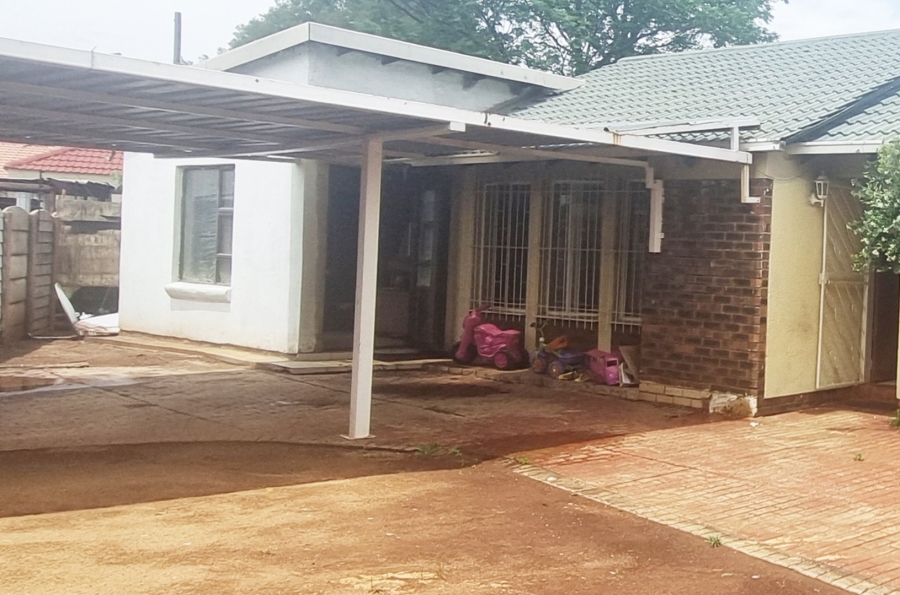 2 Bedroom Property for Sale in Dawn Park Gauteng