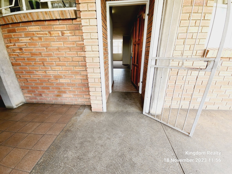 2 Bedroom Property for Sale in Wonderboom South Gauteng