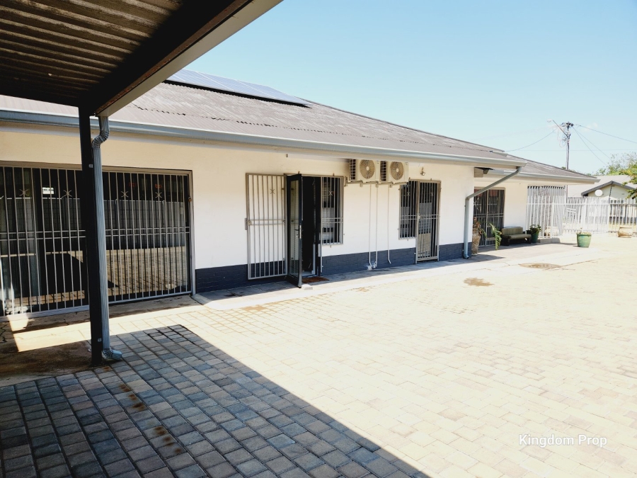 To Let commercial Property for Rent in Villieria Gauteng