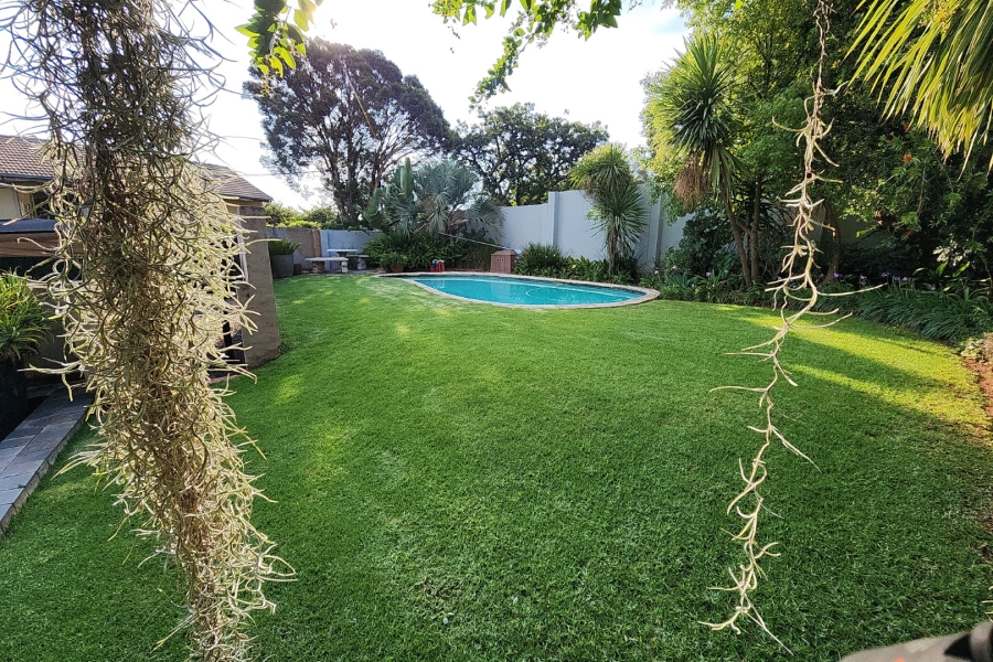 6 Bedroom Property for Sale in Monument Park Gauteng