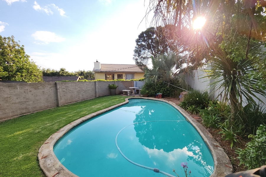 6 Bedroom Property for Sale in Monument Park Gauteng