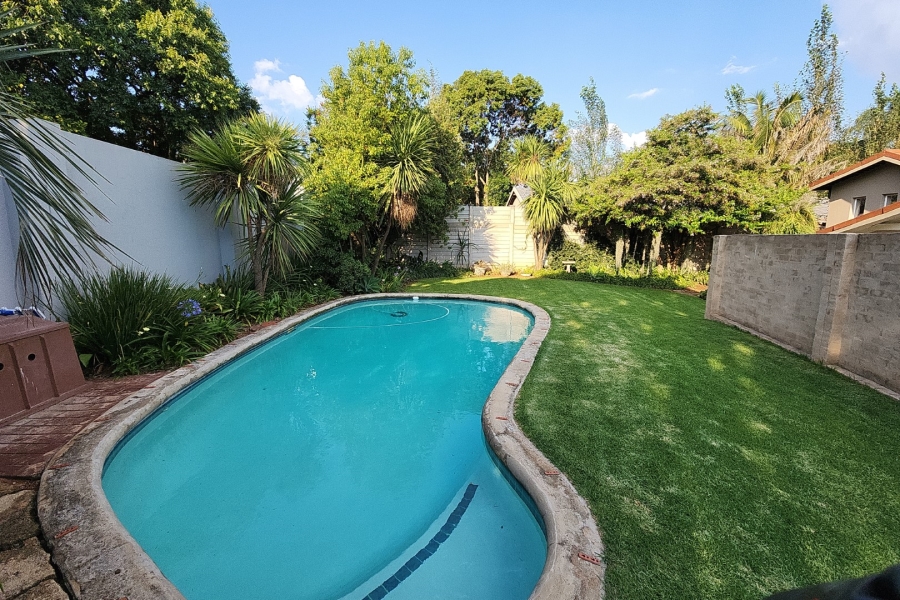 6 Bedroom Property for Sale in Monument Park Gauteng