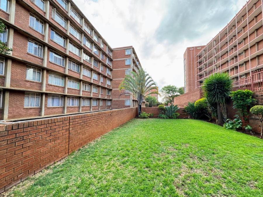 2 Bedroom Property for Sale in Wonderboom South Gauteng