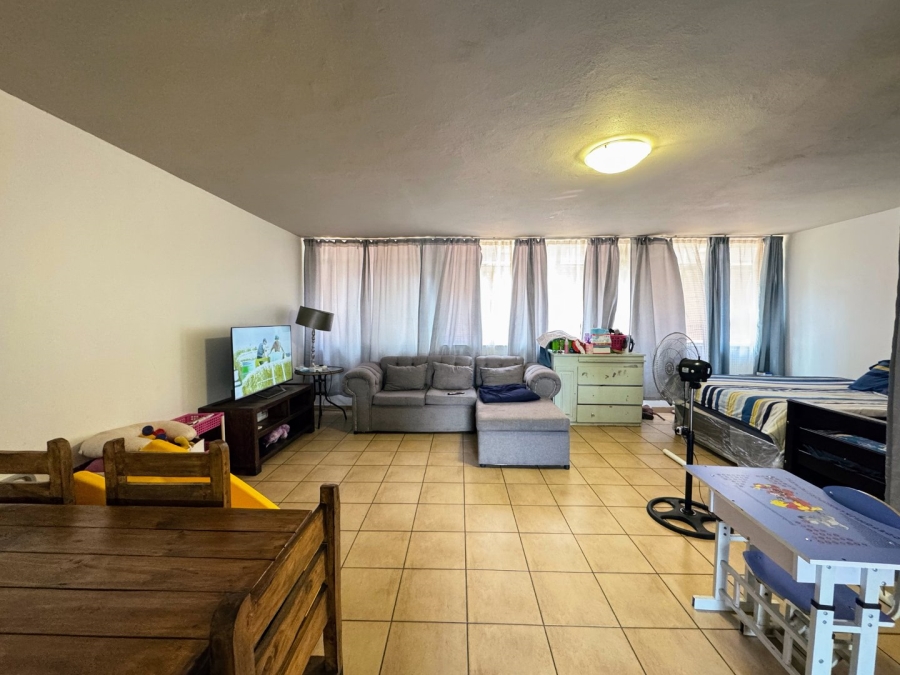 2 Bedroom Property for Sale in Wonderboom South Gauteng