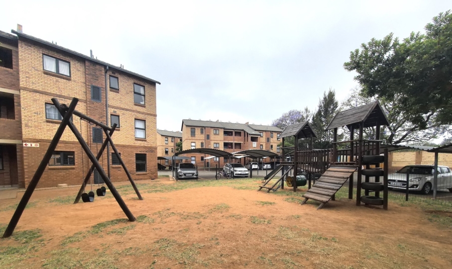 2 Bedroom Property for Sale in Olympus AH Gauteng