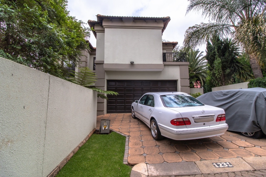 4 Bedroom Property for Sale in Mulbarton Gauteng