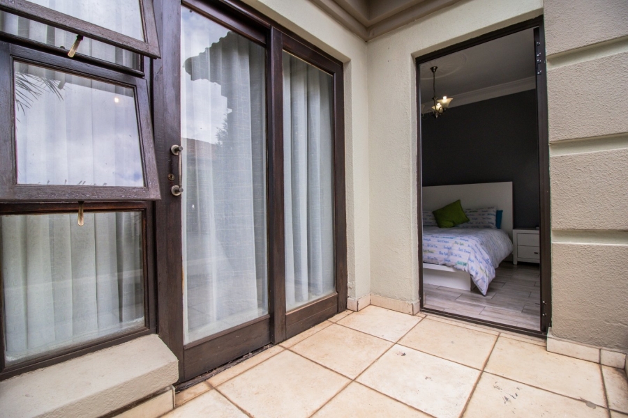 4 Bedroom Property for Sale in Mulbarton Gauteng