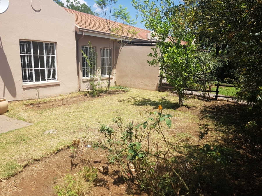 To Let 3 Bedroom Property for Rent in Lynnwood Glen Gauteng