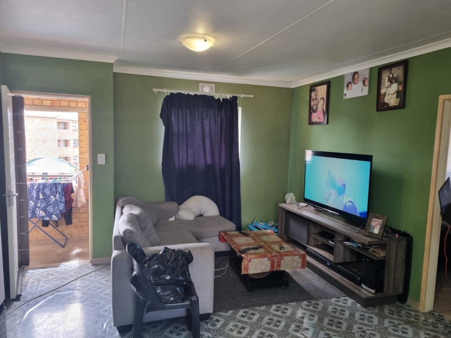 2 Bedroom Property for Sale in Albertsdal Gauteng