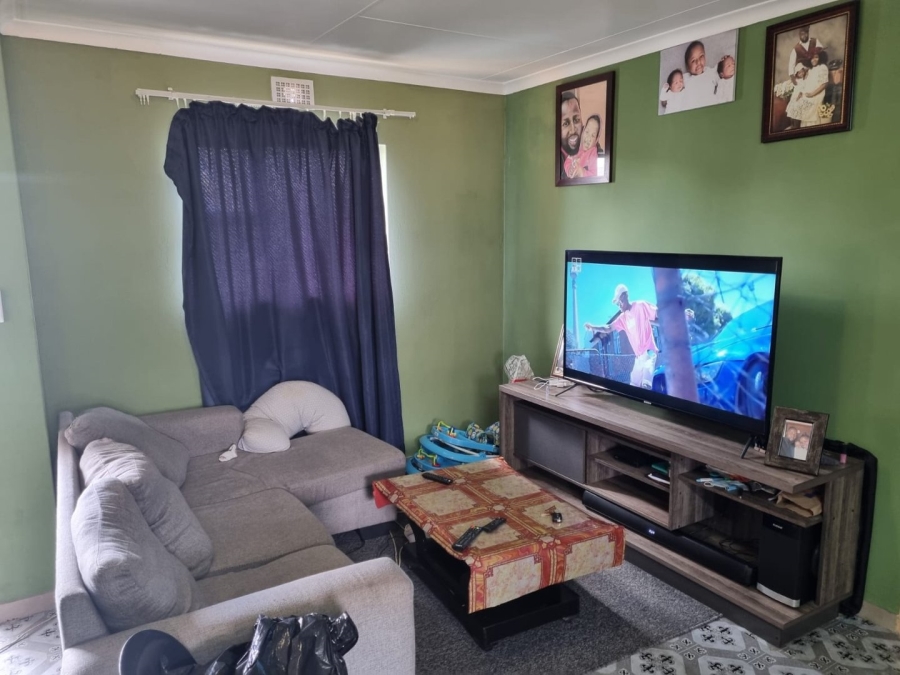 2 Bedroom Property for Sale in Albertsdal Gauteng