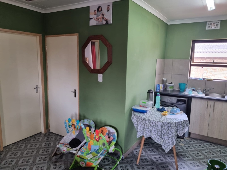 2 Bedroom Property for Sale in Albertsdal Gauteng