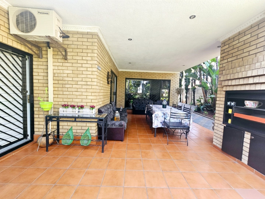 5 Bedroom Property for Sale in Claudius Gauteng