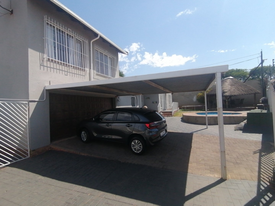 3 Bedroom Property for Sale in Risana Gauteng