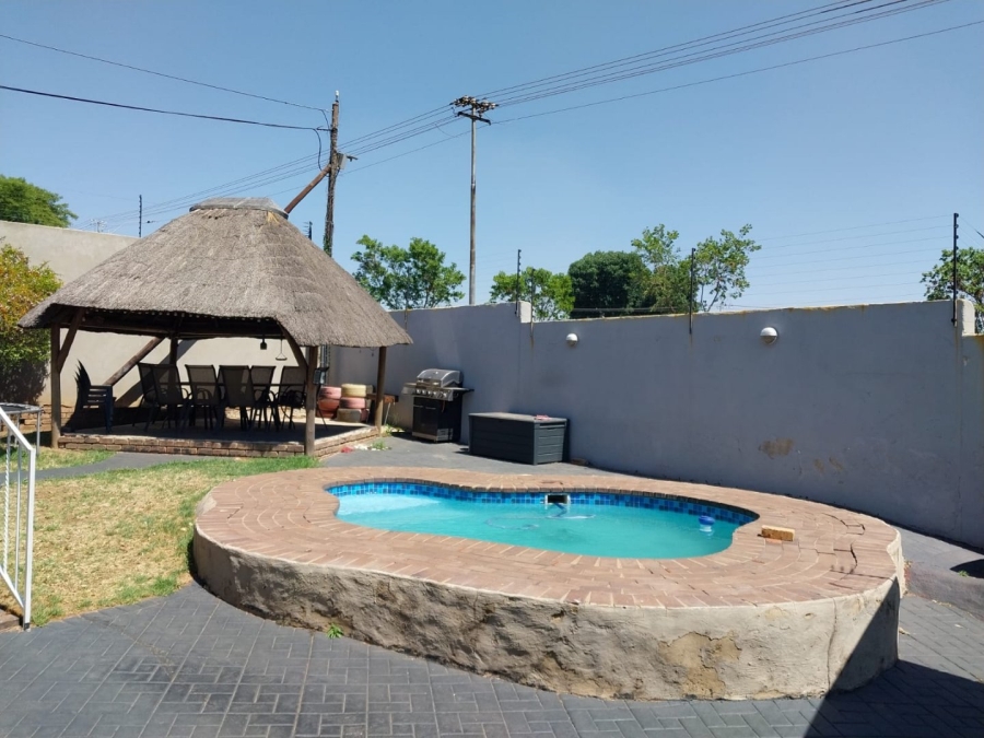 3 Bedroom Property for Sale in Risana Gauteng